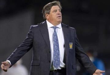 Miguel Herrera duda en ceder a Córdova al Tri