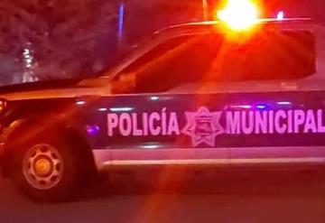 En Cárdenas, sujetos armados ejecutan a hombre que estaba en la banqueta