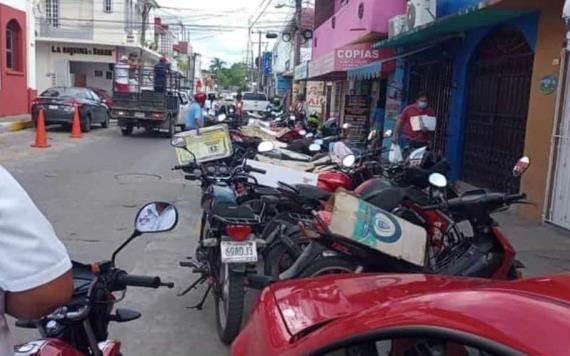 En Comalcalco, crecimiento de Parque Vehicular causa embotellamiento