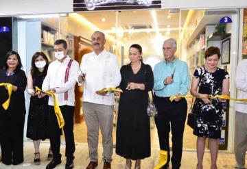 Con la presencia de los gobernadores, intelectuales, políticos, artistas  se lleva a cabo la inauguración de la librería  gabolibros.