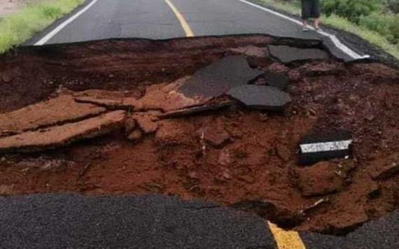 Tormenta tropical ´Javier´ provoca deslaves e inundaciones en Baja California Sur