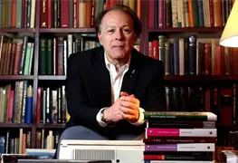 Fallece de neumon&iacute;a el escritor espa&ntilde;ol Javier Mar&iacute;as