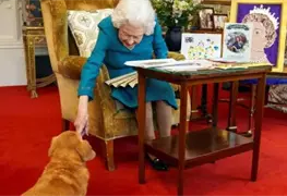 Pr&iacute;ncipe Andr&eacute;s adopta a Muick y Sandy, los corgis de Isabel II