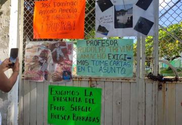 Familias piden la renuncia del director de una primaria por hacer brujería