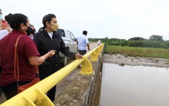 La presidenta municipal Yolanda Osuna Huerta, supervisó el estado que guardan  los canales del río Grijalva