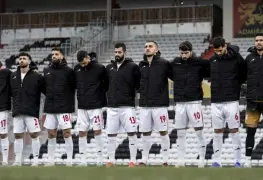 Futbolistas de la selección de Irán protestan por la muerte de mujer Iraní en manos de la policía