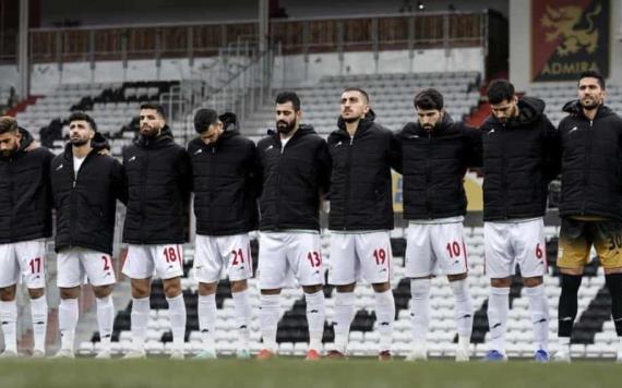 Futbolistas de la selección de Irán protestan por la muerte de mujer Iraní en manos de la policía