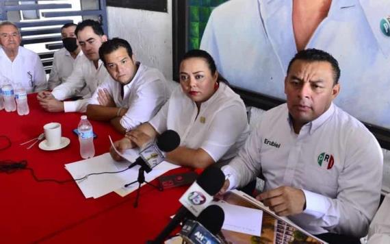 Encuentran hueco sobre la estructura del muro de contención en el malecón Carlos A. Madrazo