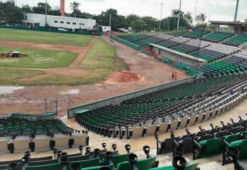 Intenso trabajo en el nuevo Parque Centenario para finalizar su construcción y esté en perfectas condiciones