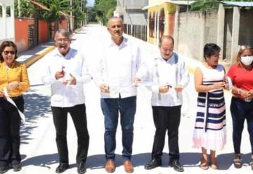 Inauguran Construcción de Pavimento Hidráulico Ra. Sur 4ta sección de Comalcalco y calle Juárez 