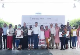 Entregan 115 títulos de propiedad, en beneficio de habitantes de ciudad "La Venta" Huimanguillo