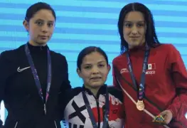 La nadadora comalcalquense, Naomi Somellera logró medalla de oro y plata