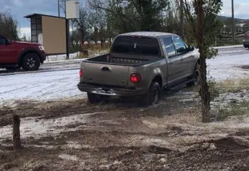 Fuerte granizada deja daños materiales en automóviles y viviendas de Chihuahua