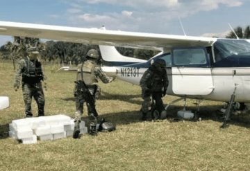 Sedena intercepta avión con 340 kilos de cocaína en Chiapas