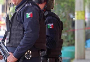 Ladrón dispara a policía pero su pistola falla y se lastima sin querer