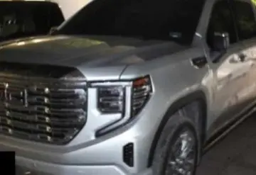 Aseguró la SSPC casi 3 millones de pesos en efectivo y una camioneta; dos personas detenidas