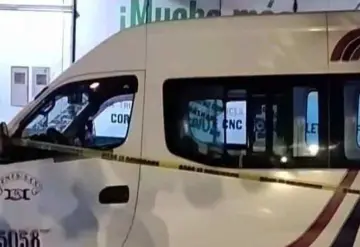 Ex militar dispara contra combi en Paseo de la Sierra