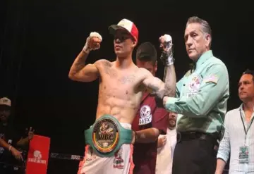 Misael Cabrera se corona campeón Fecarbox ligero