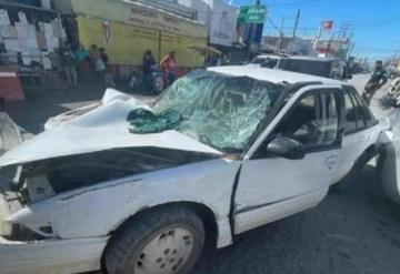 Conductor atropella a abuelitos que hacían fila para cobrar su pensión