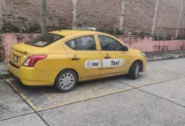 Encuentran muerto a taxista dentro de su unidad en Villa Las Fuentes