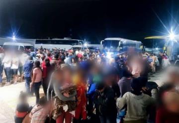 INM rescata en Veracruz a 337 personas migrantes que viajaban de forma irregular en cuatro autobuses