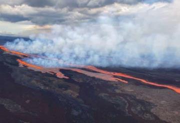 El volcán Mauna Loa de Hawaii entró en erupción después de 40 años