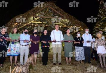 Realizan encendido Navideño y Nacimientos de Villahermosa en el parque Manuel Mestre