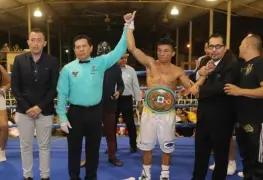 El boxeador tabasqueño Luis "Kiko" Guzmán retuvo con éxito el título Nacional Gallo