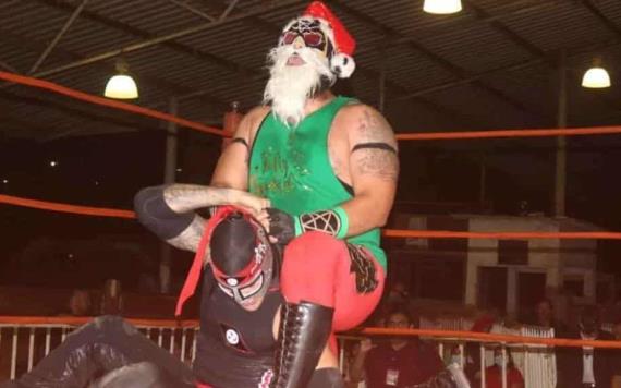 Mr. Águila y Sayko vencieron al Hijo de Octagón y Payasito Ray Lee en la lucha estelar