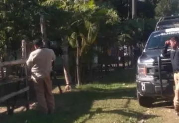 Habitantes de la colonia el Tigre de Villa El Triunfo, denuncian presunto maltrato hacia una persona de la tercera edad
