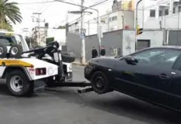 Recuperan vehículo negro usado en atentado contra Ciro Gómez Leyva