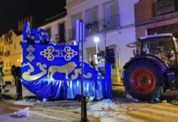 Cabalgata de Reyes Magos en España deja un muerto y una decena de heridos al ser arrollados por tractor