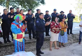 Polic&iacute;as de Jalapa llevan alegr&iacute;a de los Reyes Magos a Huacta y Tequila