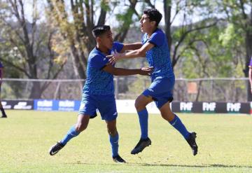 Futbolista tabasqueño destaca en el Torneo del Sol de la Tercera División