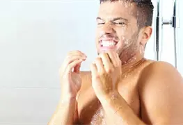 &iquest;Puede darte neumon&iacute;a si te ba&ntilde;as con agua fr&iacute;a?