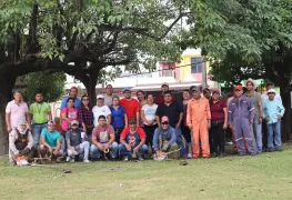 Ayuntamiento de Comalcalco inicia programa de rehabilitación y mantenimiento de de parques y áreas verdes