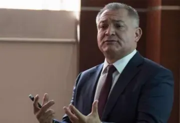 En México, García Luna cuenta con dos órdenes de aprehensión: FGR
