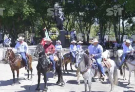 Ciudadanos tabasqueños, llevaron a cabo la 4ta. Gran Cabalgata en honor al coronel Gregorio Méndez Magaña