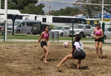 Se realizó de estupenda forma el Selectivo Estatal de voleibol de playa femenil en el Centro Deportivo de la UJAT