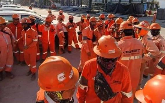 Realizan paro laboral en la Refinería Olmeca; Exigen derechos laborales