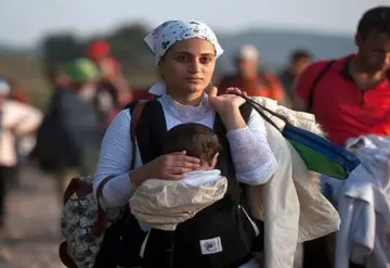 Llegan a Madrid 89 refugiados sirios afectados por sismos
