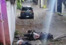 Motociclista se estrella de forma violenta; se partió la cabeza