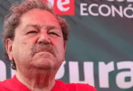 "Leer no les va a mejorar su situación económica, compañeros": Paco Ignacio Taibo II