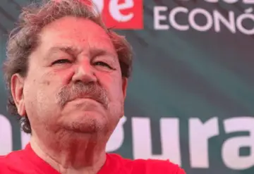 "Leer no les va a mejorar su situación económica, compañeros": Paco Ignacio Taibo II