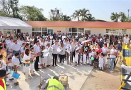 Juntos sacaremos a la educaci&oacute;n adelante: expresa alcalde de Cunduac&aacute;n