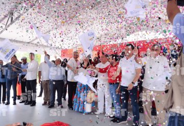 Dan banderazo de inicio a la colecta anual de alimentos para apoyar a niños con cáncer