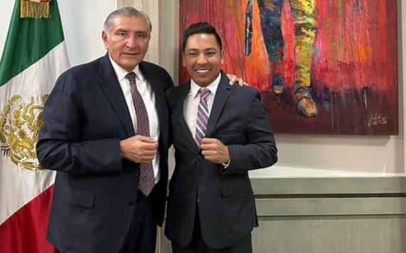 Recibe secretario de Gobernación a luchador social Yoshio Ávila