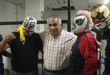 Los luchadores Hijo de Súper Muñeco, Ponzoña III, Coco Amarillo Jr. y Coco Negro Jr. estuvieron de visita en el Sistema Informativo de Tabasco (SIT), recalcando que esperan seguir destacando en los cuadrilleros en este año y esperan pronto presentarte en Villahermosa de la mano de PRODELLS