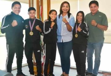 Campeones del V Festival de Artes Marciales WMO Muay Thai que se realizó en Tailandia visitaron el INJUDET