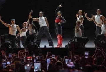 Rosalía arrasa con show el Zócalo Capitalino